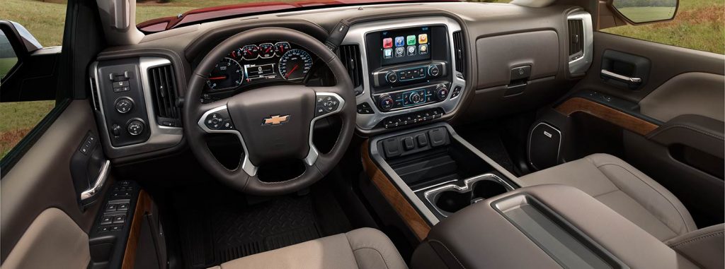 2015-chevrolet-silverado-2500hd-heavy-duty-truck-mo-interior-main-flipper-1480x551-01